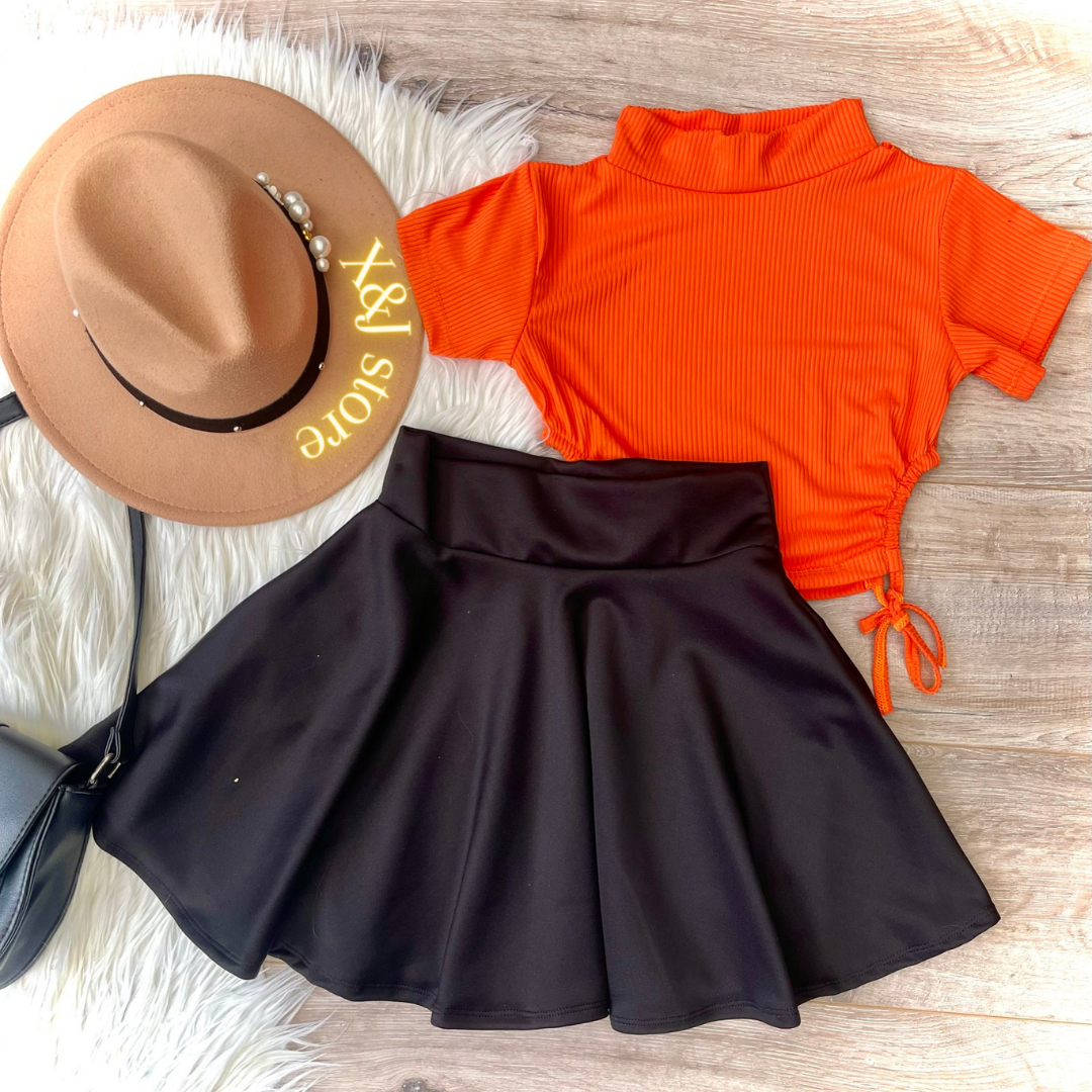 Conjunto Falda Scuba Negra y blusa